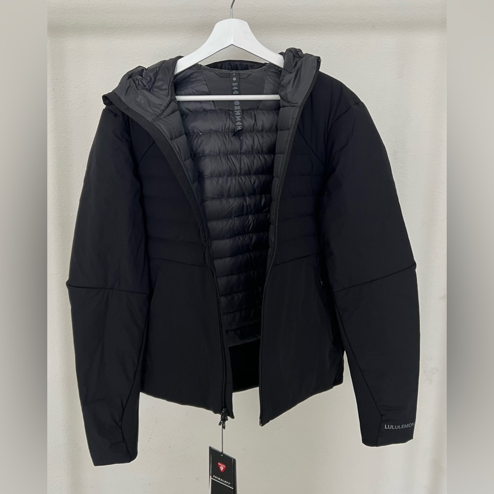 Lululemon Down for It All Hoodie in Black - Picture 3 of 7